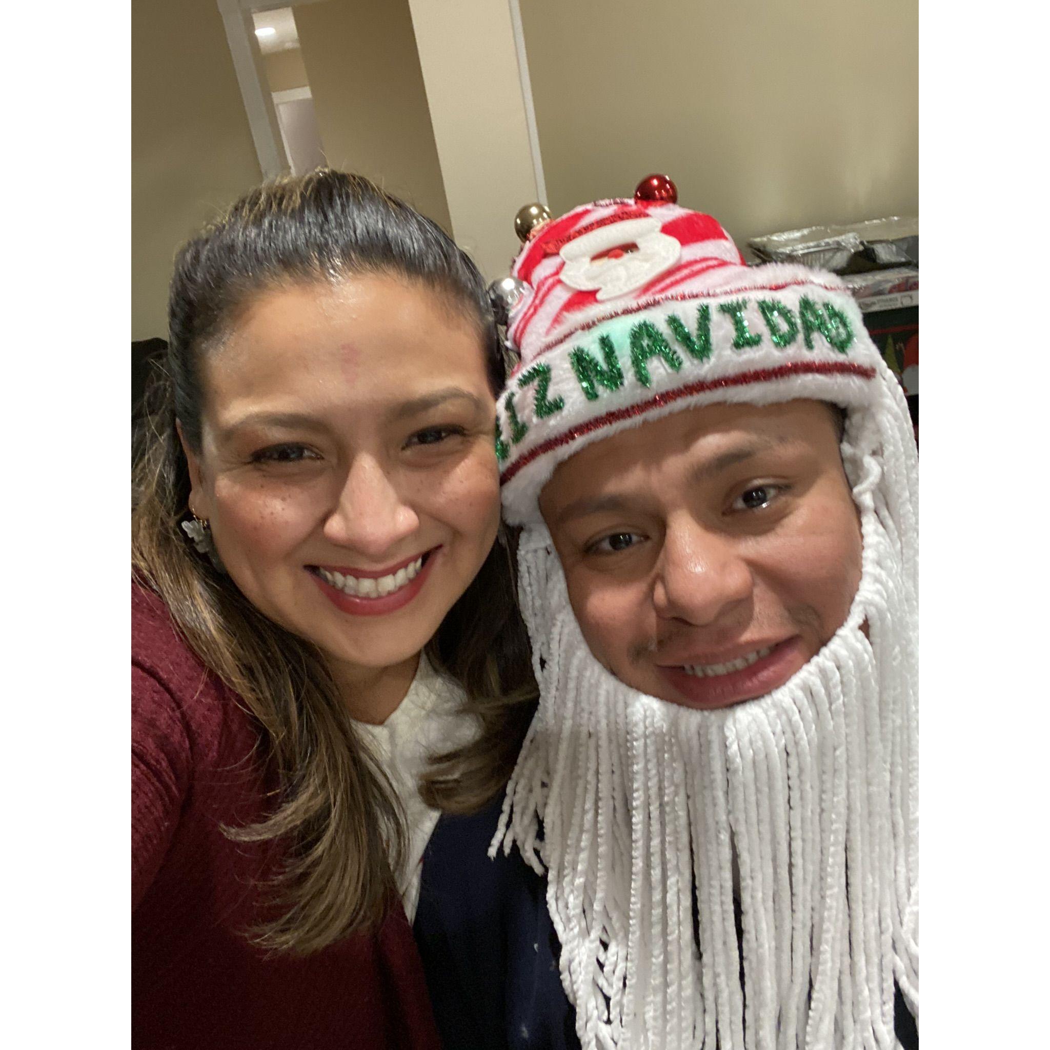 Feliz Navidad Jenny's Hat Contest