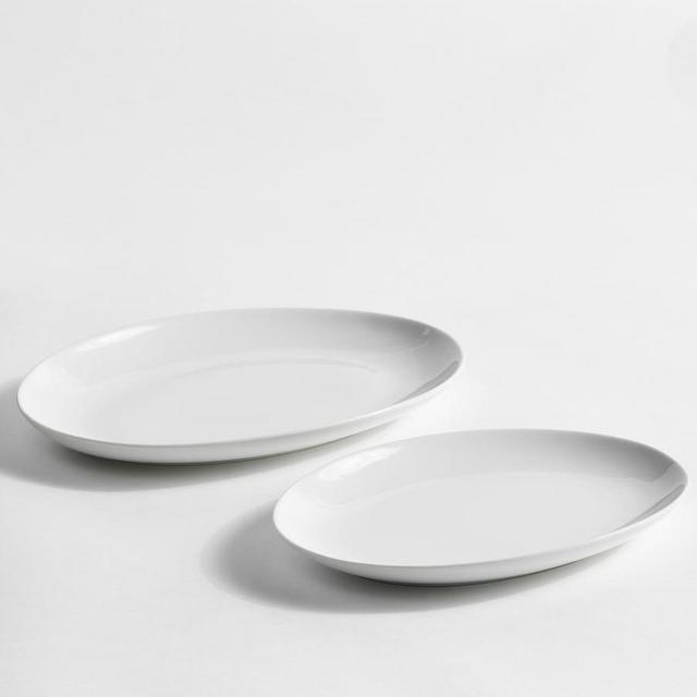Entertaining Essentials Porcelain Oval Nesting Serving Platters, Set of 2