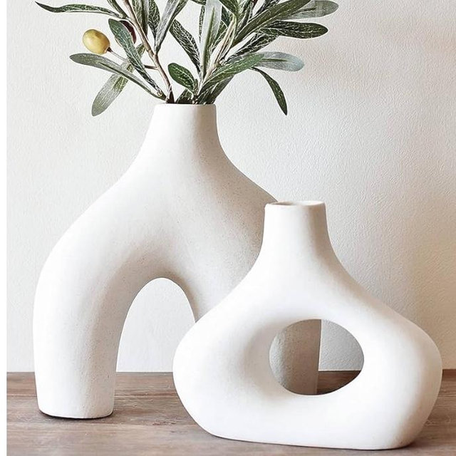 Carrot's Den Donut Vase, Set of 2 - White Large Ceramic Vase - Minimalist Nordic, Hollow | Table Centerpiece, Olive Plant, Wedding, Living Room, Bookshelf, Office, Modern Home, Entryway, Console