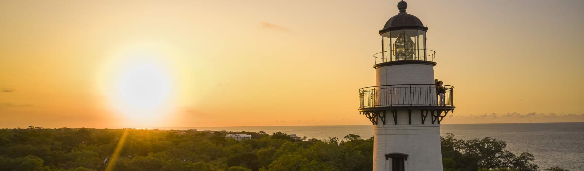 The Wedding Website of Taryn Leal and Austin Hughes