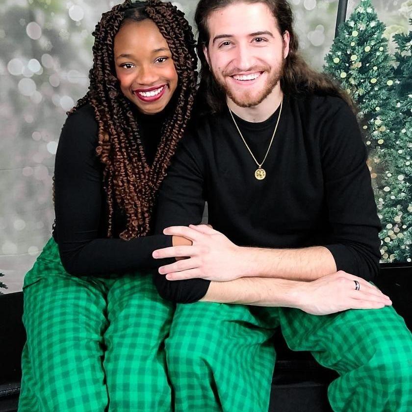 Our first Christmas together. 🎄🎁