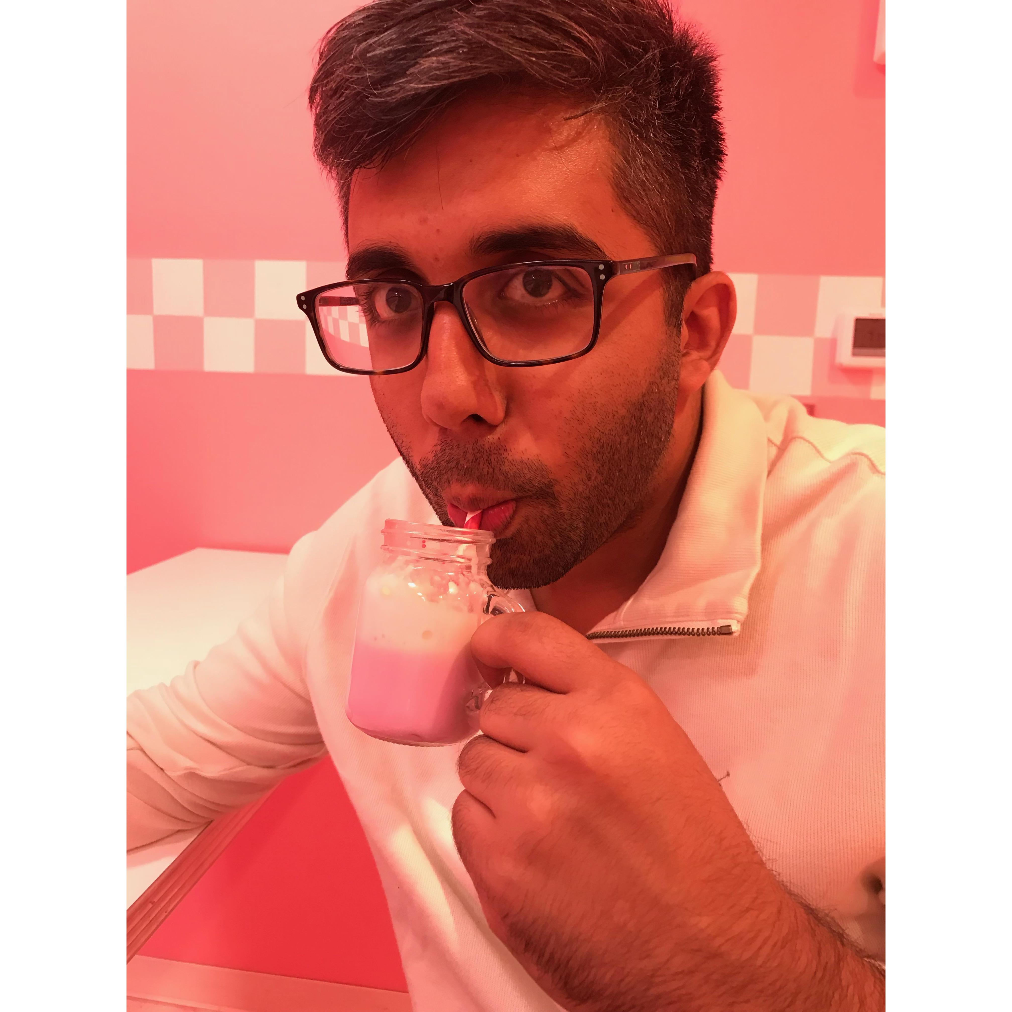 Sandy made Bali go to the museum of ice cream and take this picture