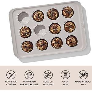 OXO Good Grips Non-Stick Pro – Biscuit