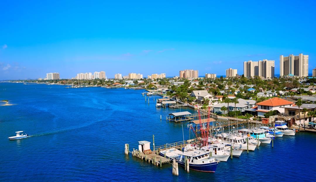 The Wedding Website of Lauren DeMent and Kyle DeVoogel