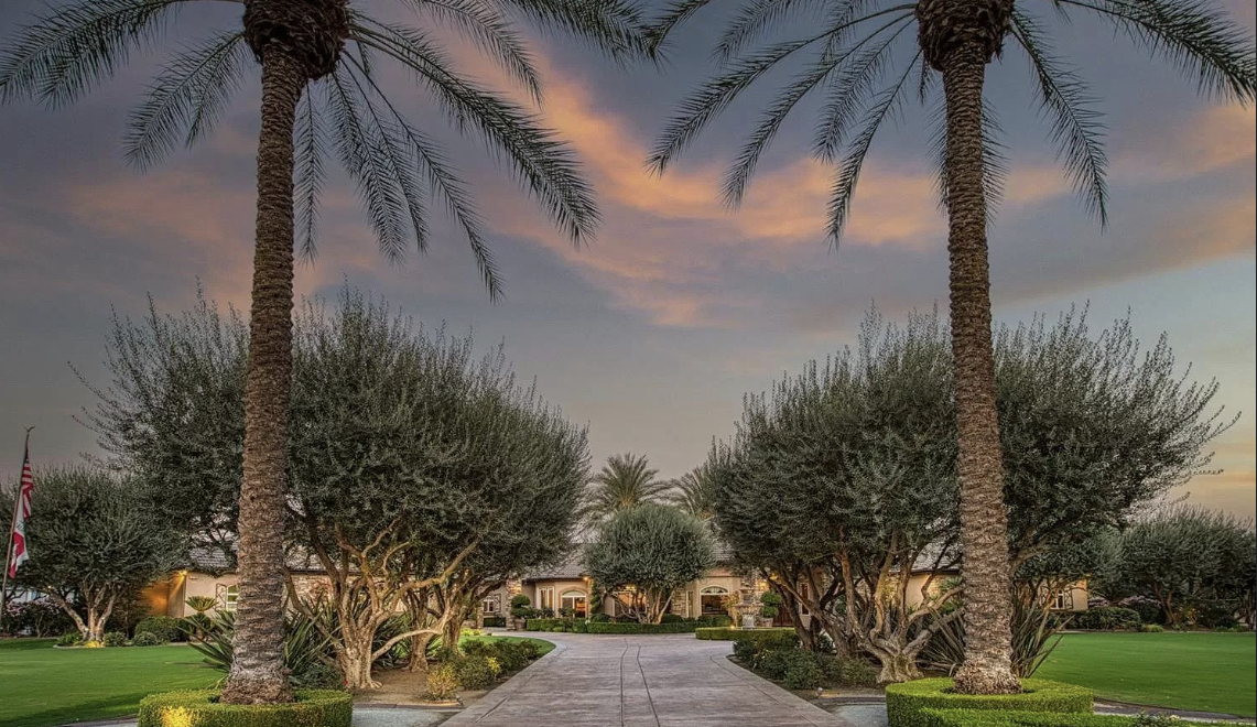 The Wedding Website of Julian Lopez and Hosanna Palafox