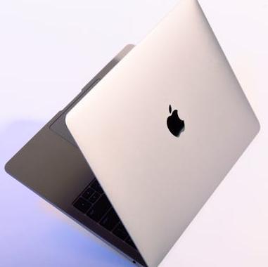 15-inch MacBook Air - Apple M5chip with 10-core CPU and 10-core GPU - 16GB Memory - 1TB SSD - Silver