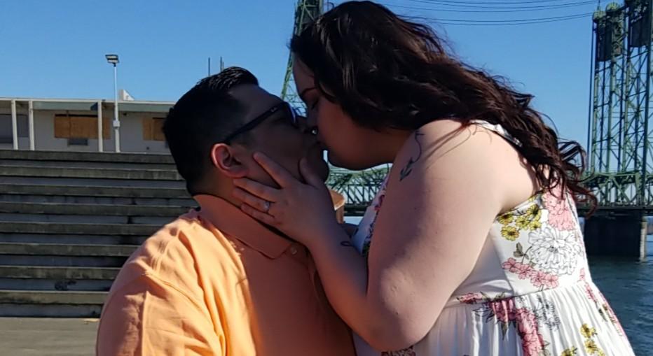 The Wedding Website of Lindsey Rayner and Saul Munoz