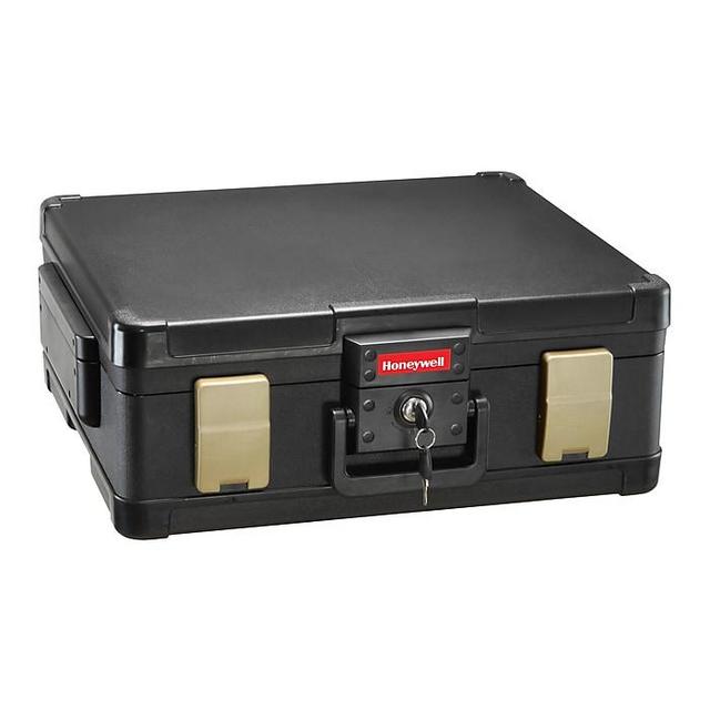 Honeywell 0.39 cu waterproof and fireproof chest (1114)