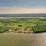 Edge of the Lake Vineyard