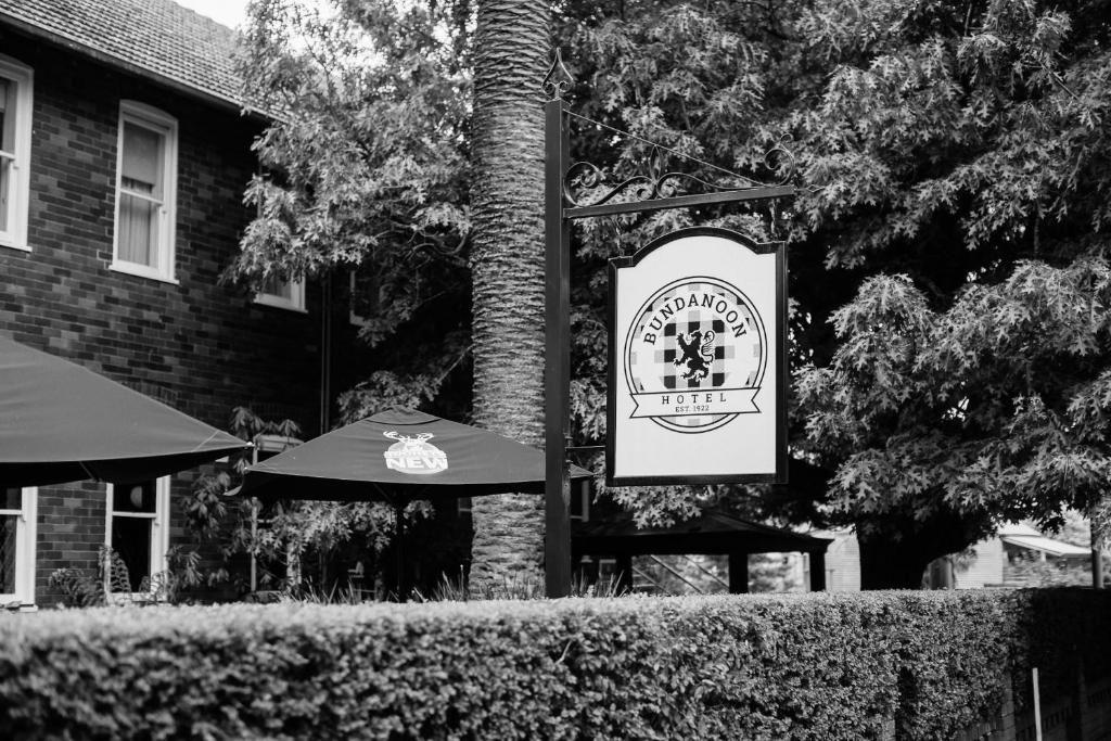 The Wedding Website of Olivia Neate and Ryan Hart