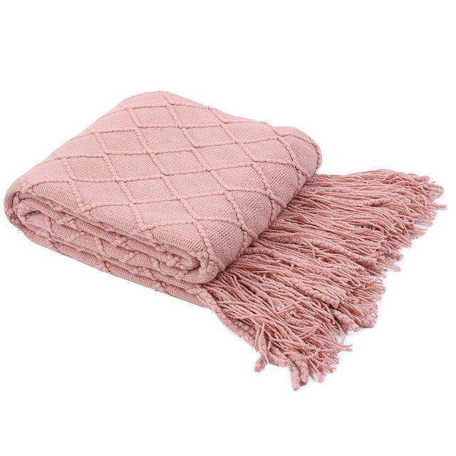 Aldrik Knit Diamond Patterned Blanket