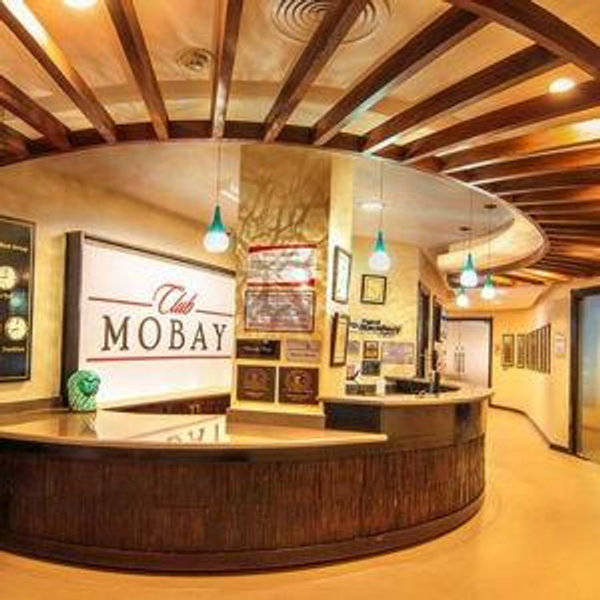 Club Mobay - VIP Lounge Honeymoon