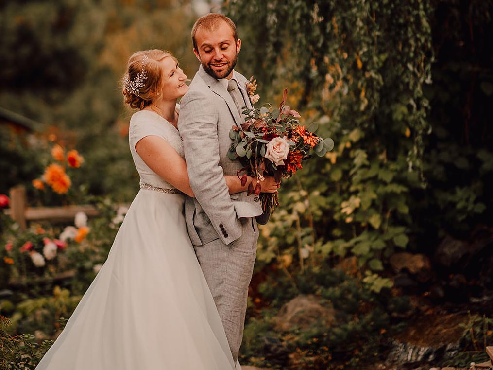 The Wedding Website of Emily Huck and Blake Lynd