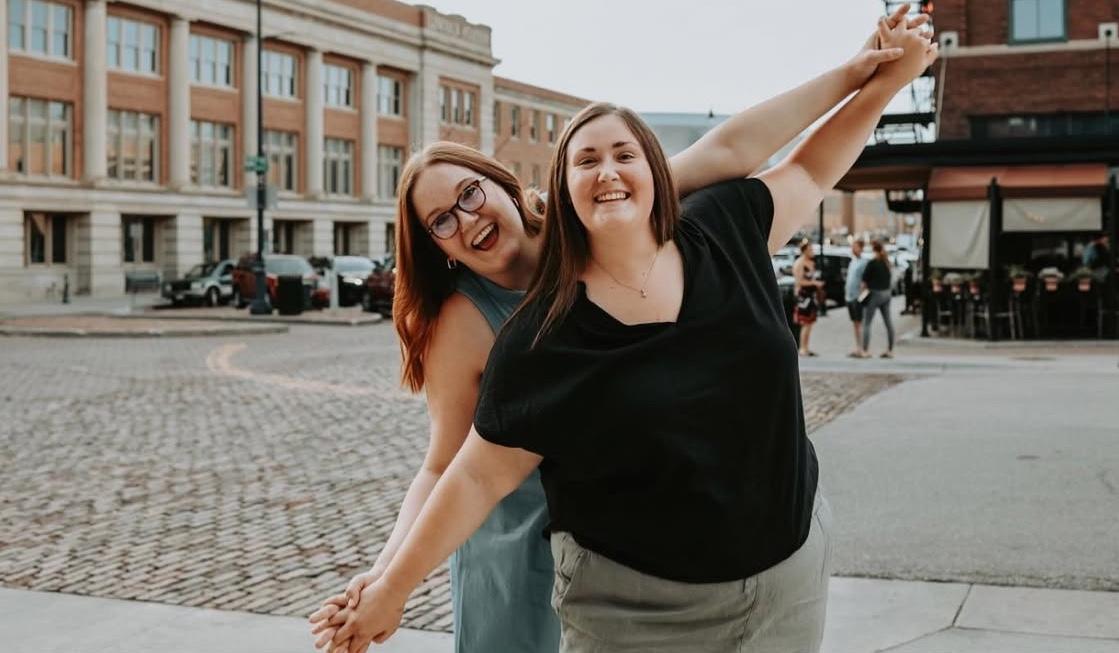 The Wedding Website of Lindsey Schissel and Sydney Greer