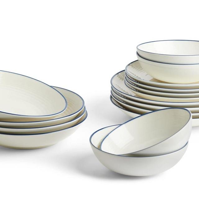 Royal Doulton Exclusively for Gordon Ramsay Maze Denim Line 16-Piece Dinnerware Set White