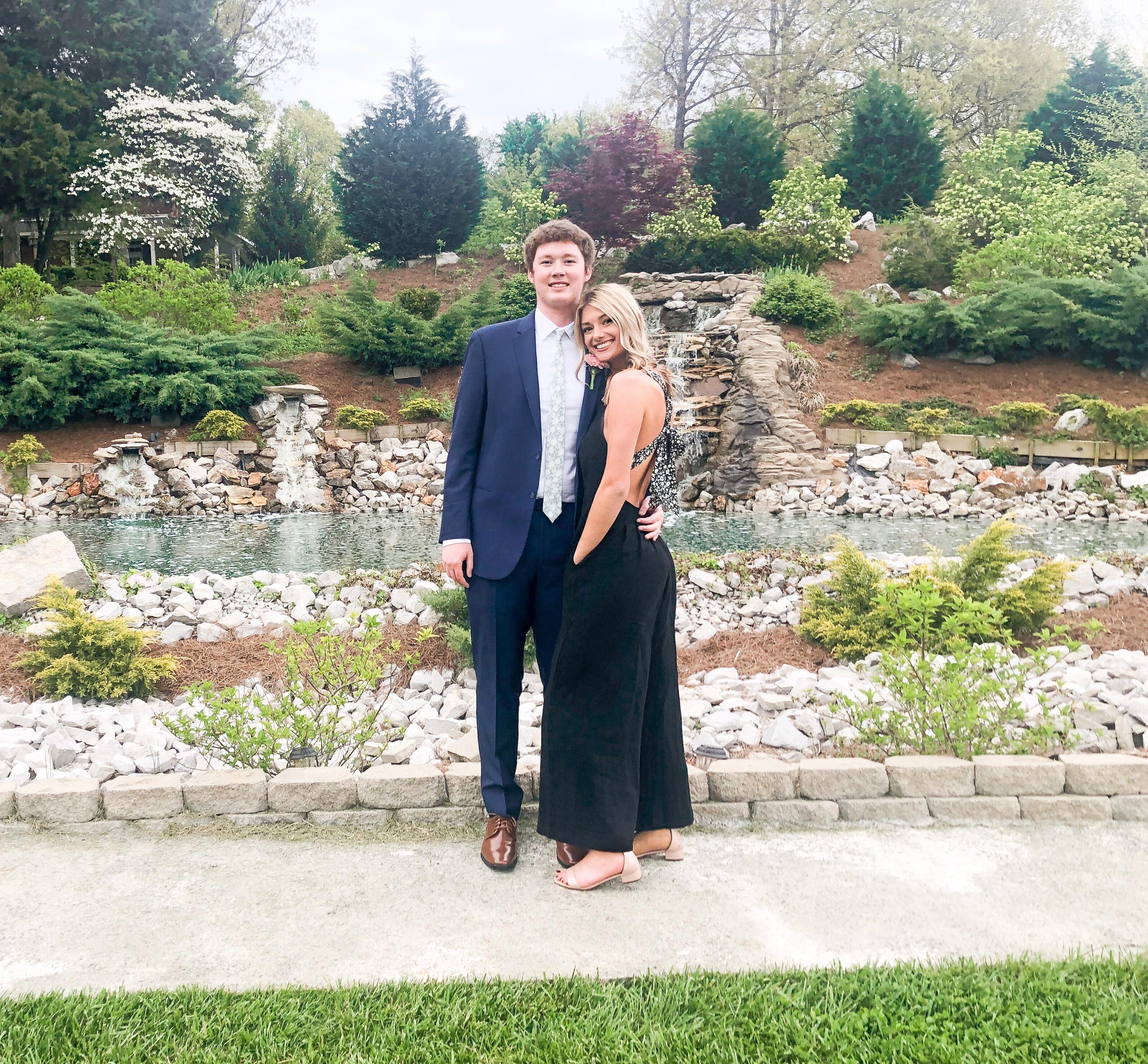 The Wedding Website of Emily Lynn Dawson and Cole Robinson Fogle