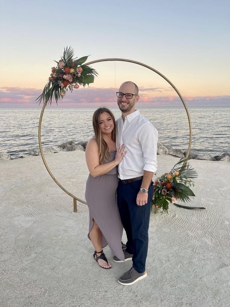The Wedding Website of Jackie Efrusy and Josh Abbott