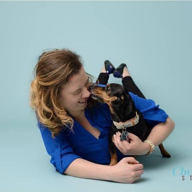 Little JoJo loves to give kisses.