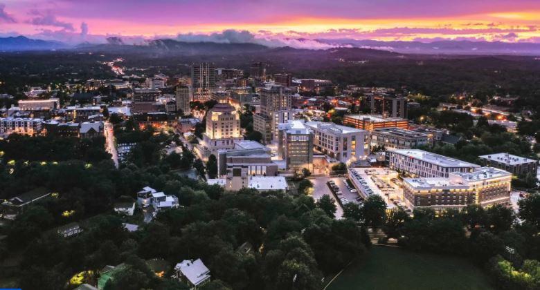 The Wedding Website of Julia Laffond and Brendan Shorts