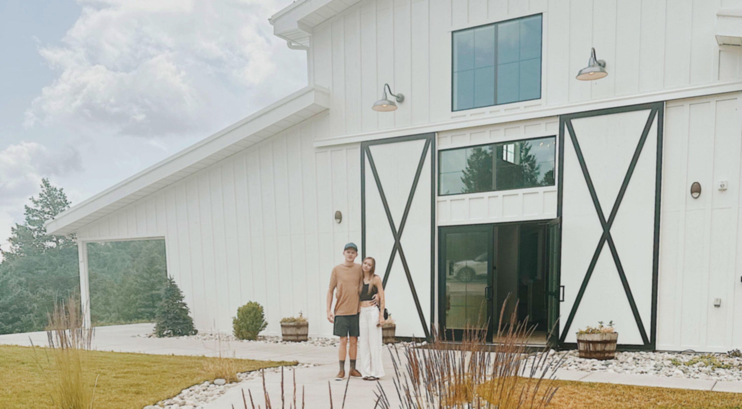 The Wedding Website of Grace Carter and Brenden Bartoloni