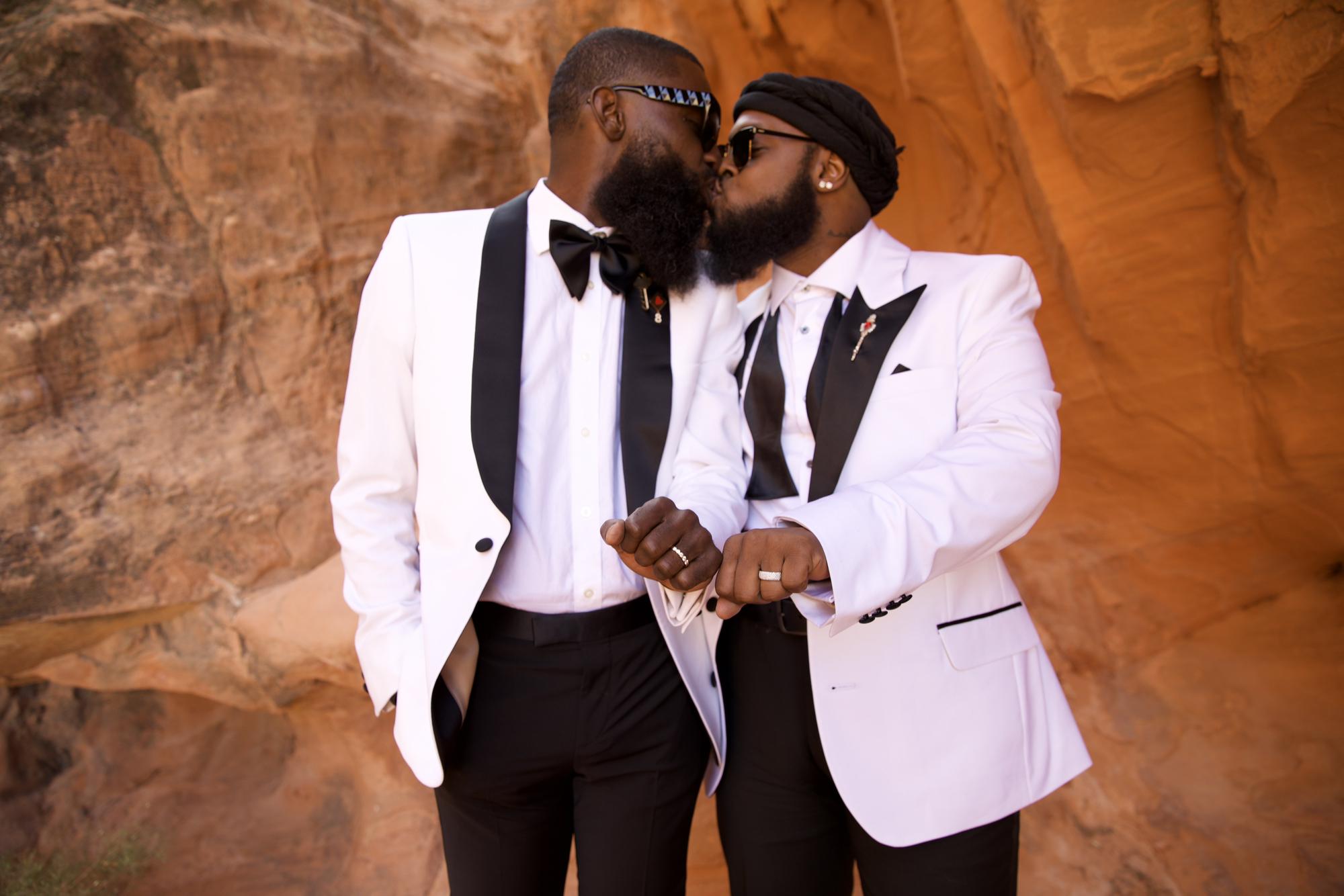 Wedding Day 
Las Vegas, Nevada (Fire Rock)
11/11/22 
The Devlins