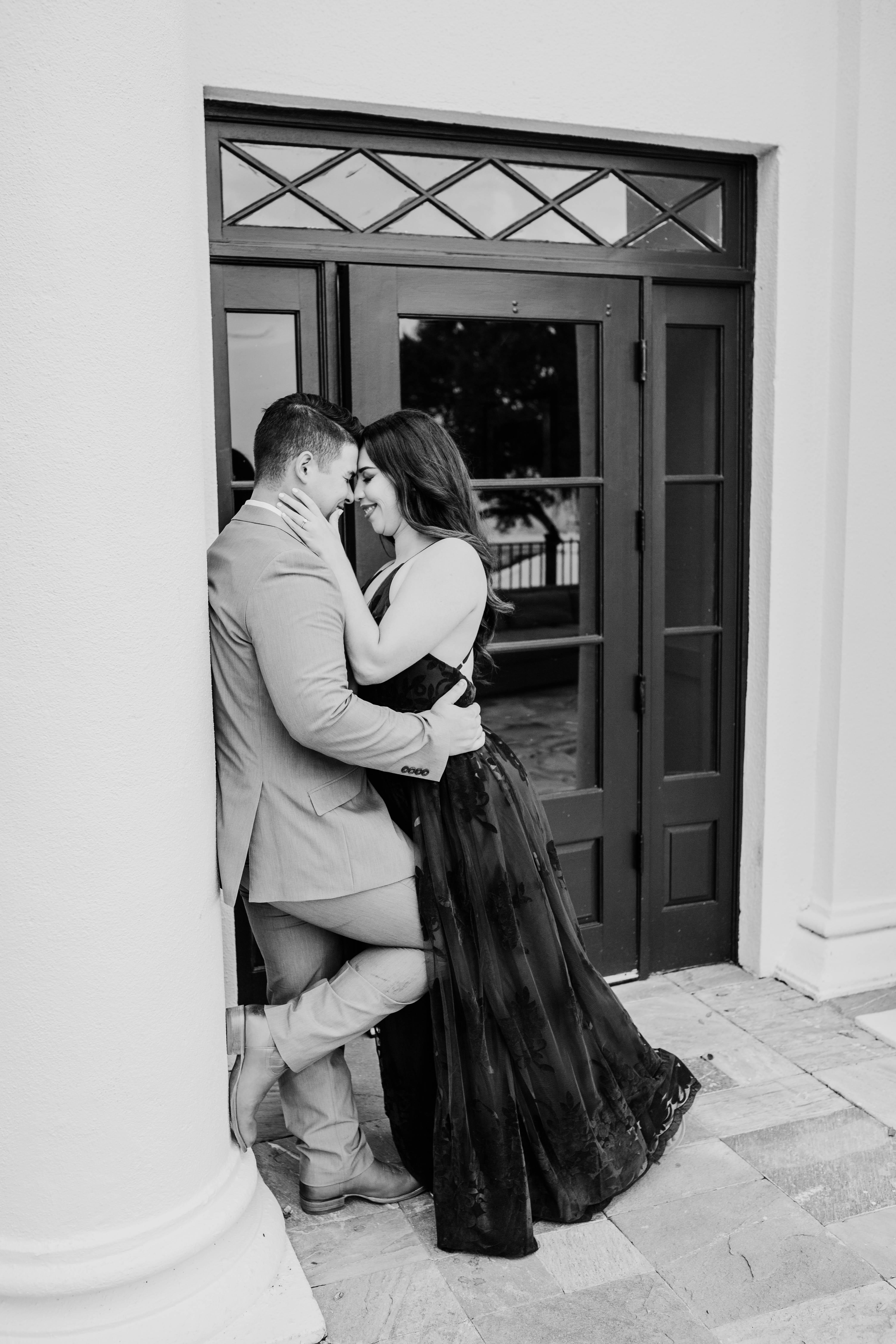 The Wedding Website of Taylor Santiago and Holden Favre