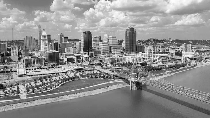 The Wedding Website of Lindsey Thompson and Nick Coleman