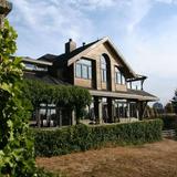 Spinnakers Gastro Brewpub & GuestHouses