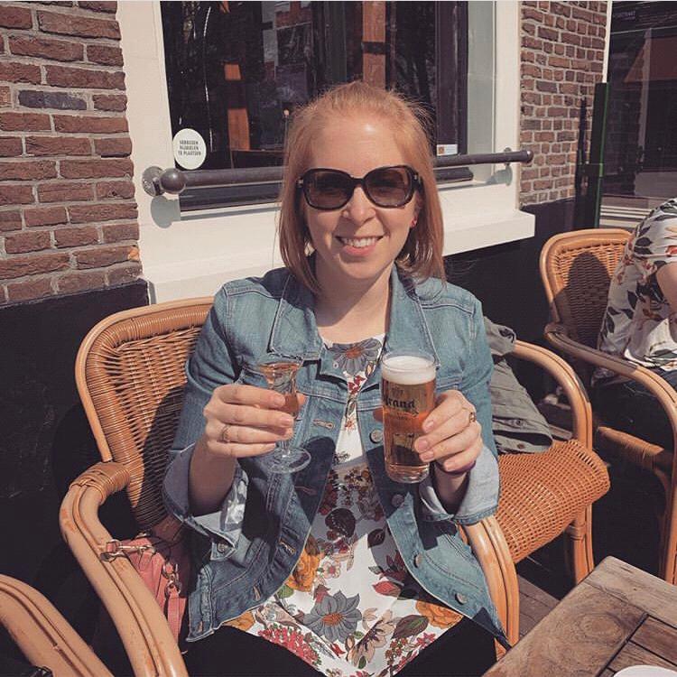 Laura Vaida, bridesmaid and cousin, on her trip to Amsterdam 🍻