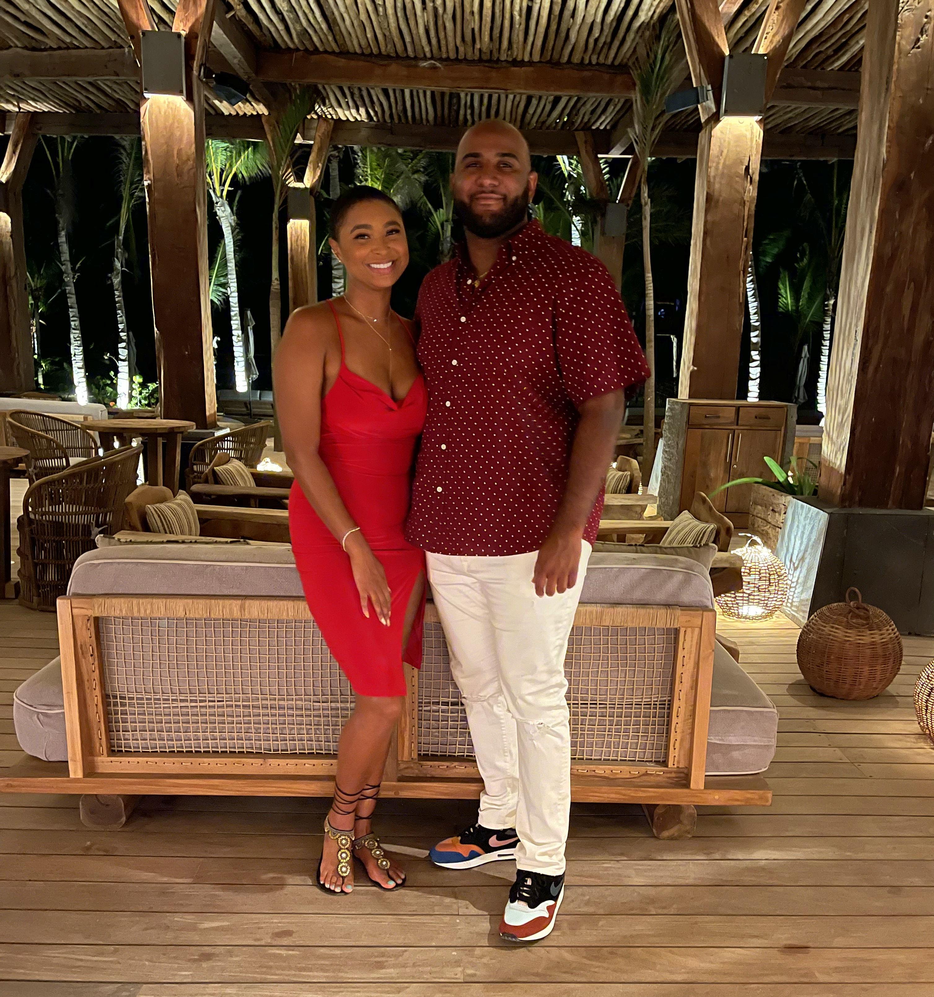 The Wedding Website of Lorenzo Parnell and Amber Davidson