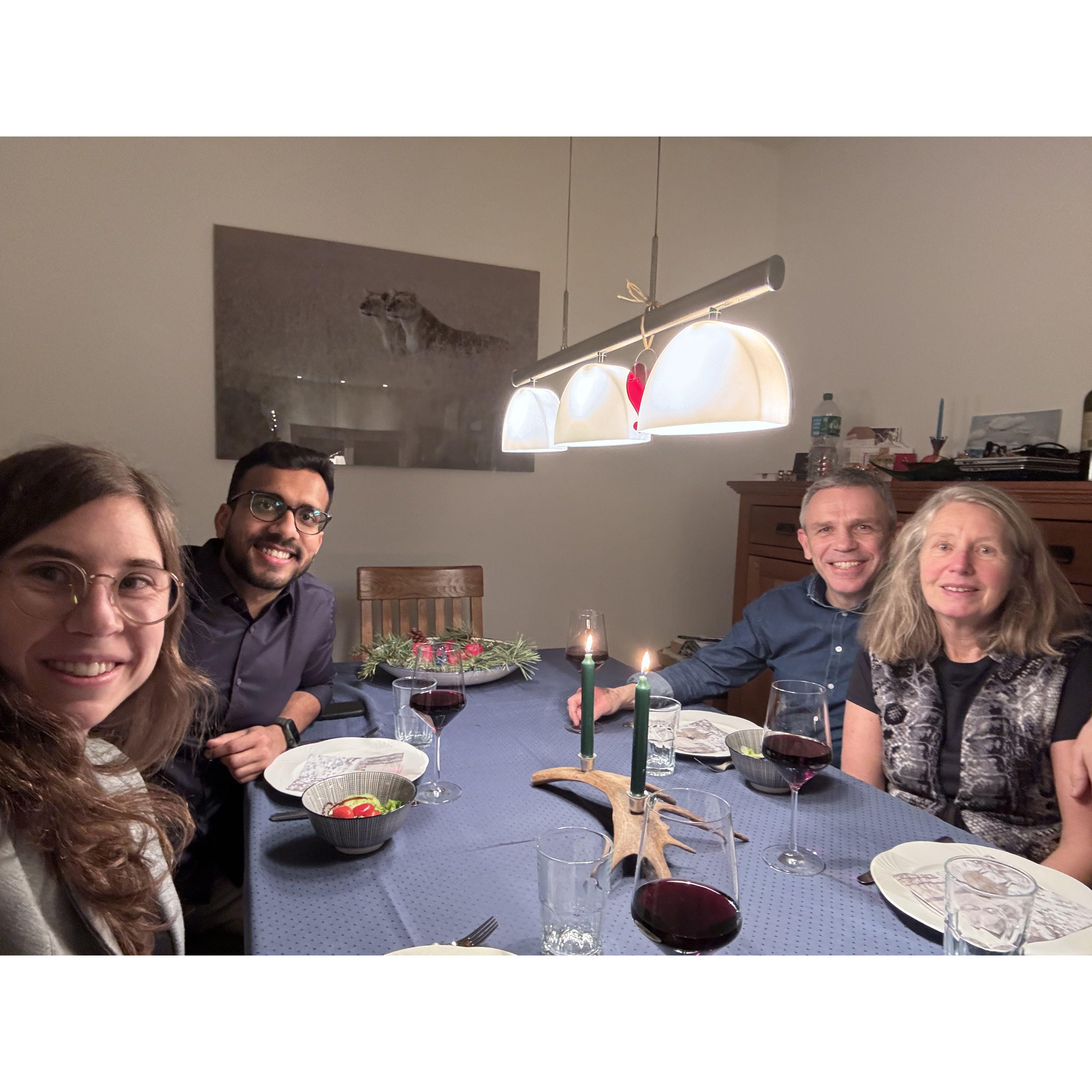 Erstes gemeinsames Weihnachten. | First Christmas together.