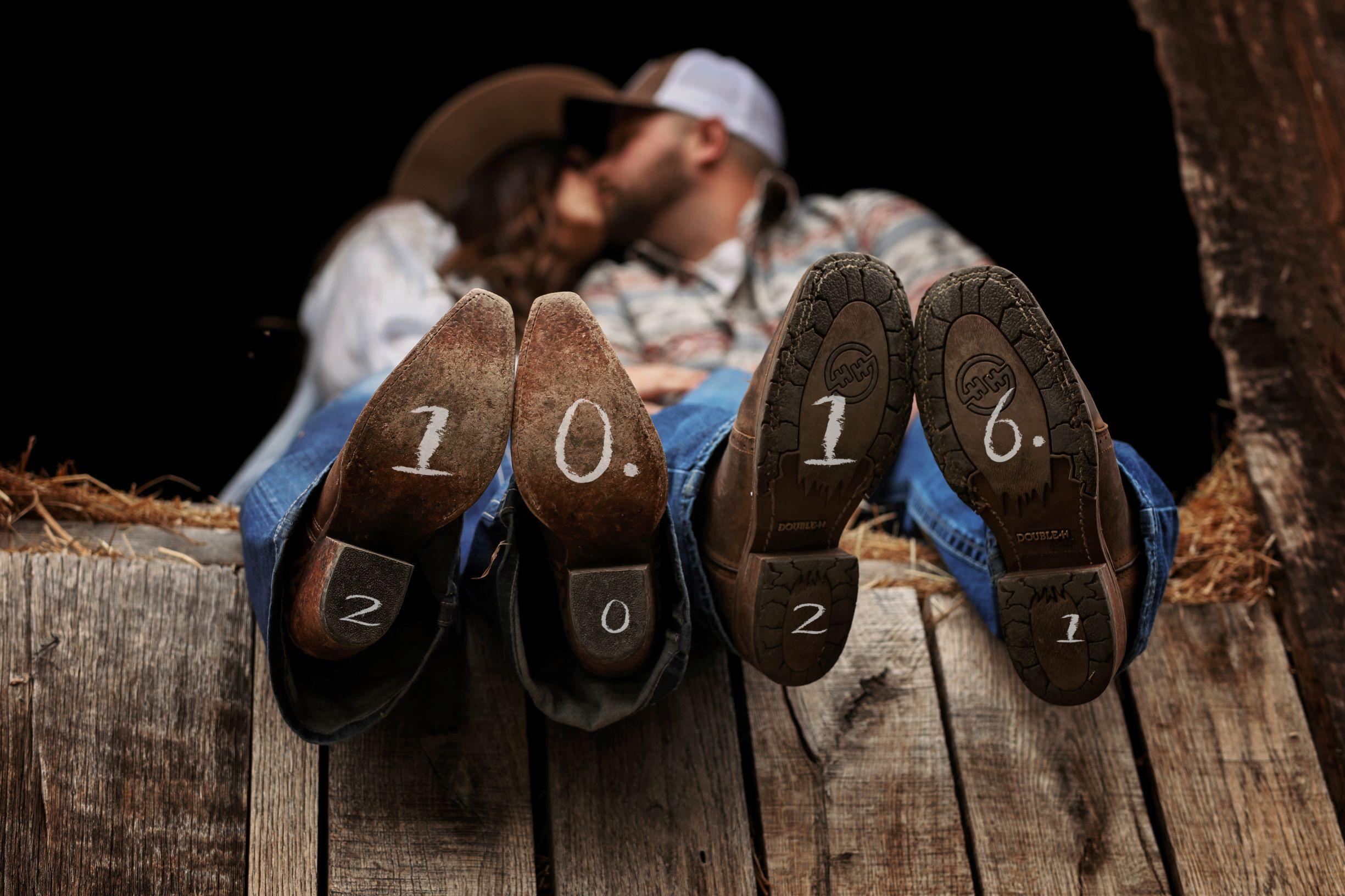 The Wedding Website of Lindsey Miller and Jesse Bane