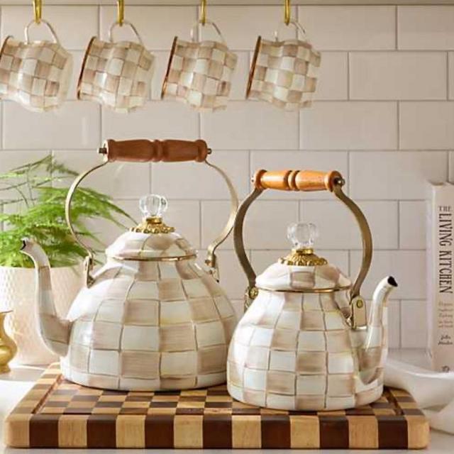 Mocha Check 2 Quart Tea Kettle