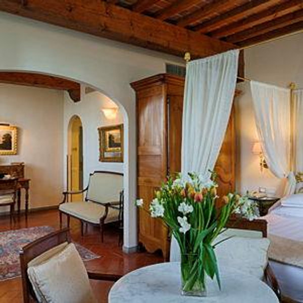 Hotel Villa Olmi - Superior/Deluxe Room (Full Payment)