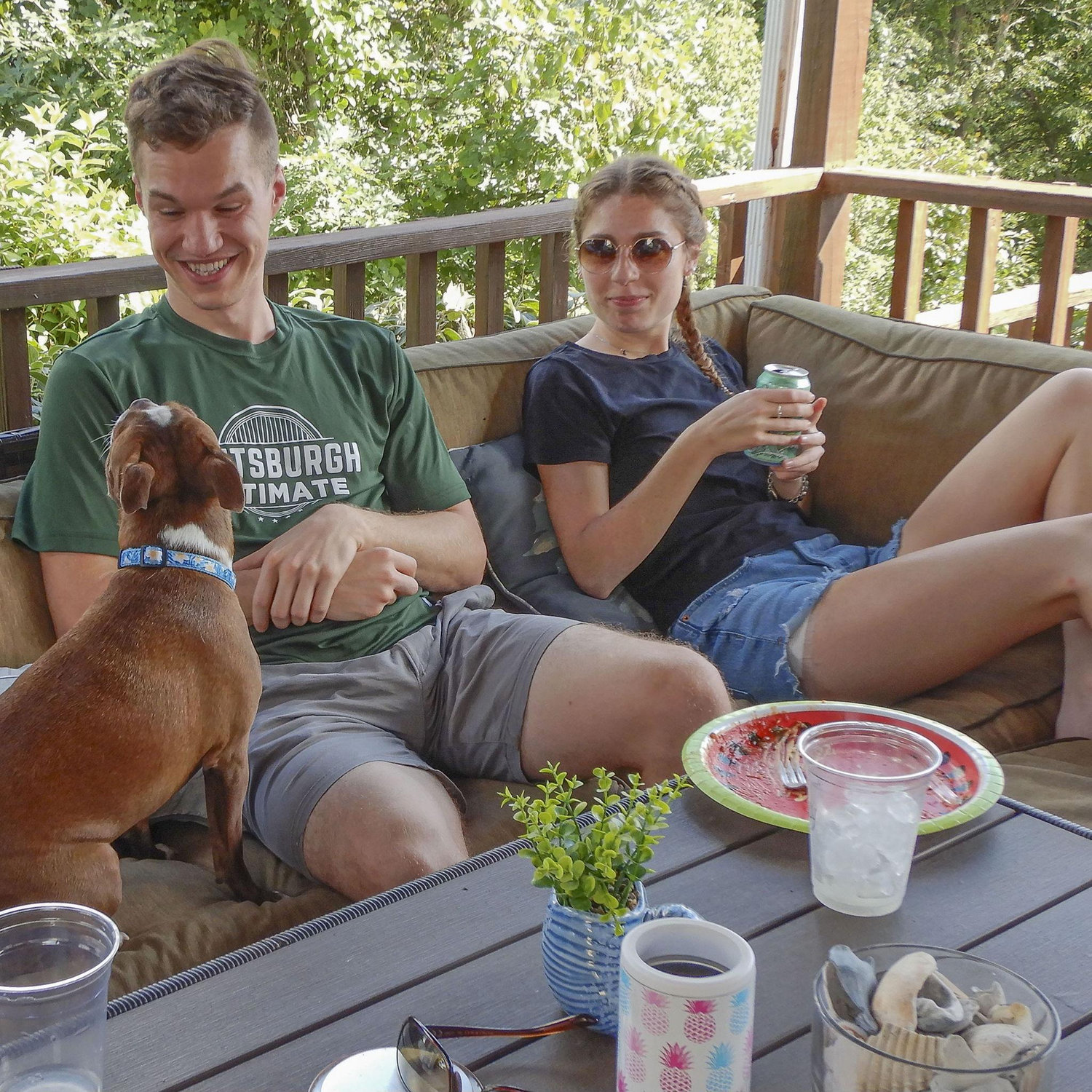 Family hangout (2023)