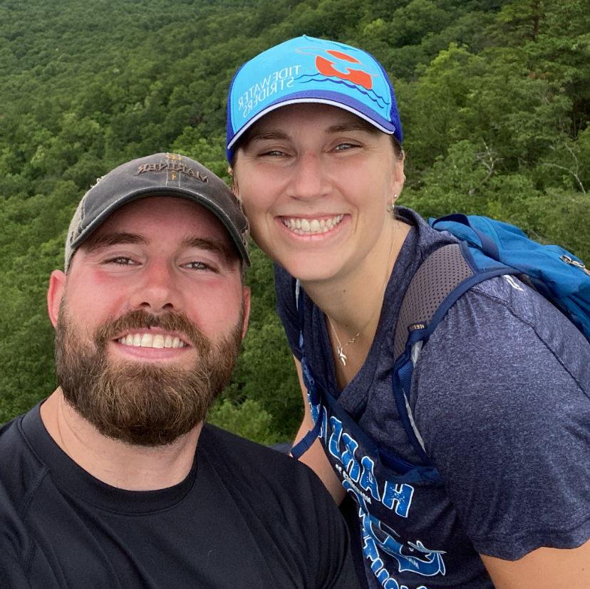 Hiking Dragon's Tooth in Roanoke, VA (2022)