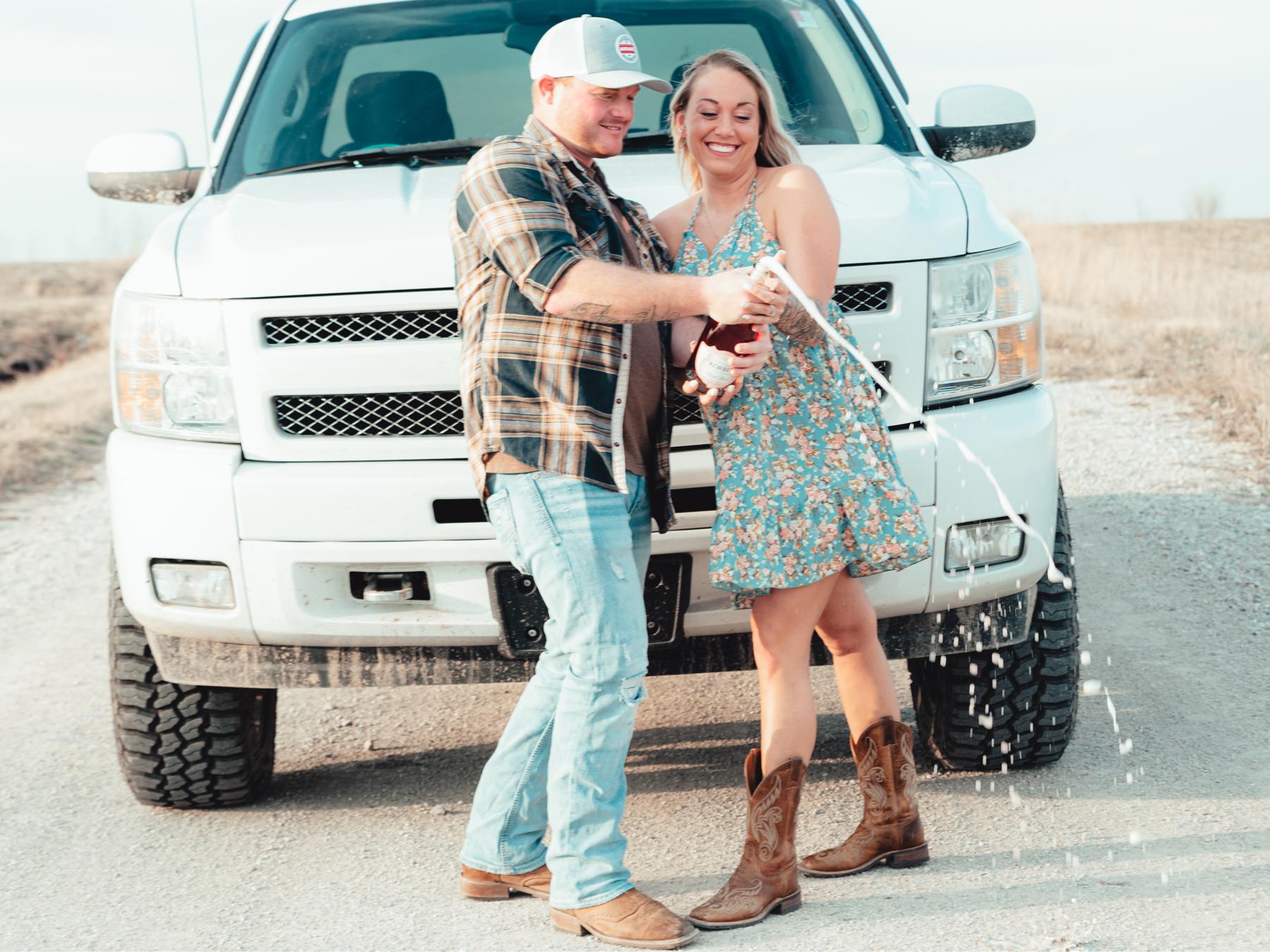 The Wedding Website of Kaitlyn Woodward and Nic Strain