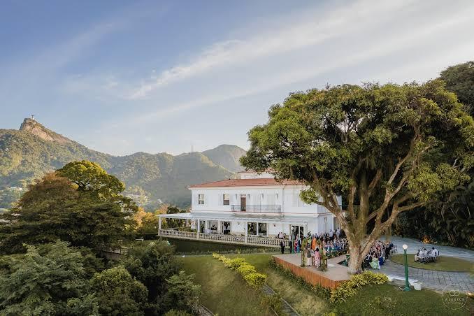 The Wedding Website of Beatriz Pinheiro and Peter Landrigan