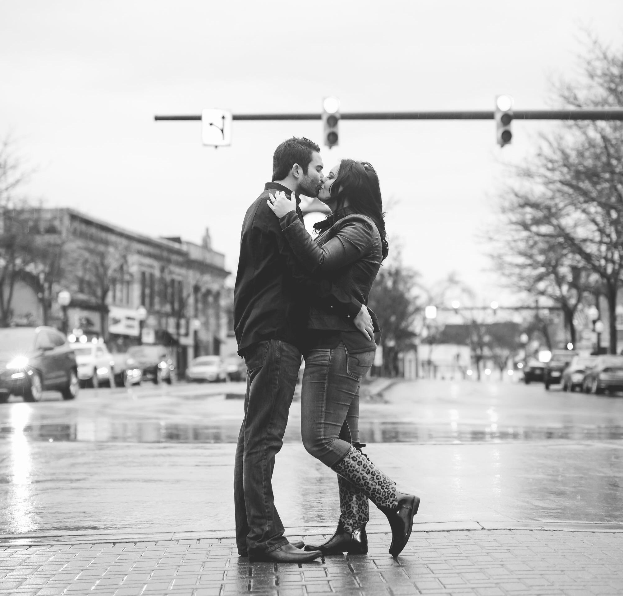 Engagement photo shoot in Downtown Plymouth, Michigan
December 2016