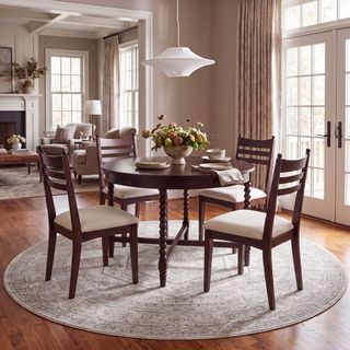 Adirondack Traditional Round Rug