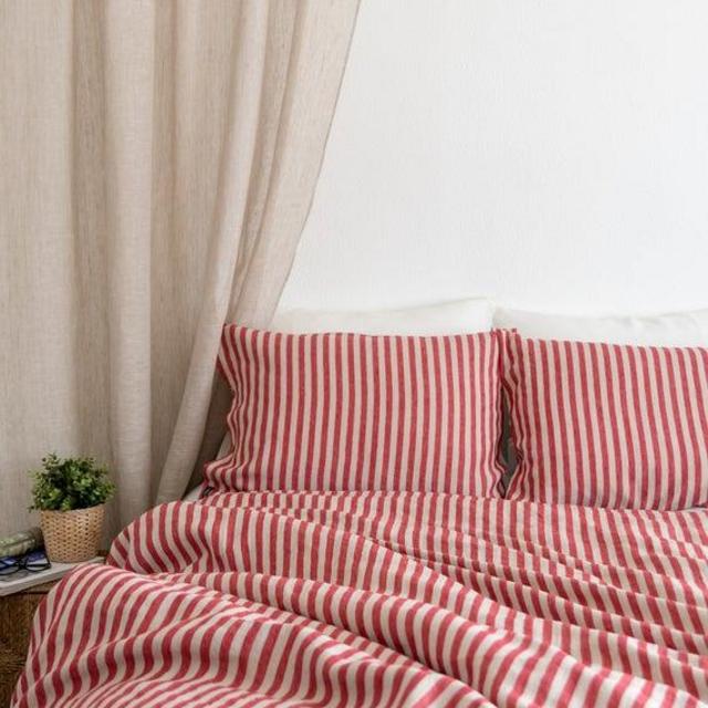 Red striped linen duvet set!