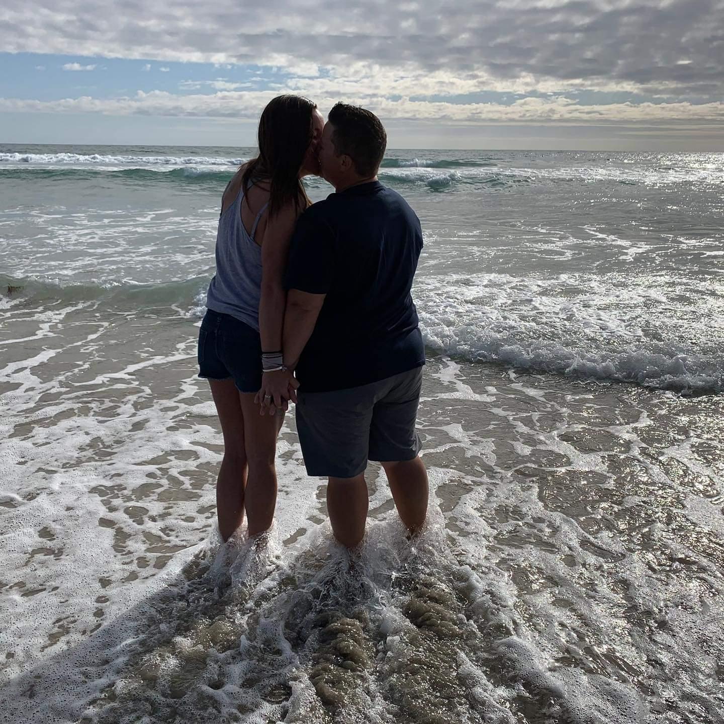 Engagement pics in Cardiff- by- the- Sea