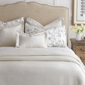 Eastern Accents Matera Coverlet, Super King