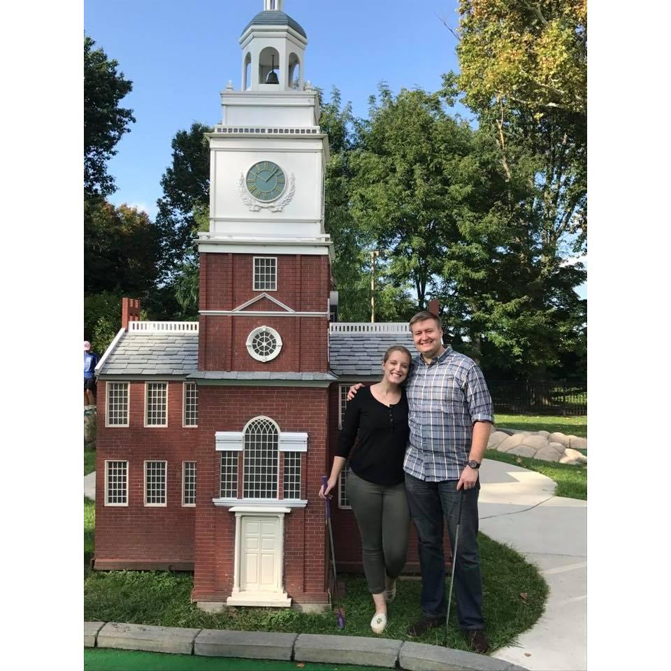 Playing mini golf at "Independence Hall"