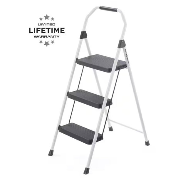 Gorilla Ladders 3-Step Compact Steel Step Stool with 225 lb. Load Capacity Type II Duty Rating (8ft. Reach Height) GLS-3CS