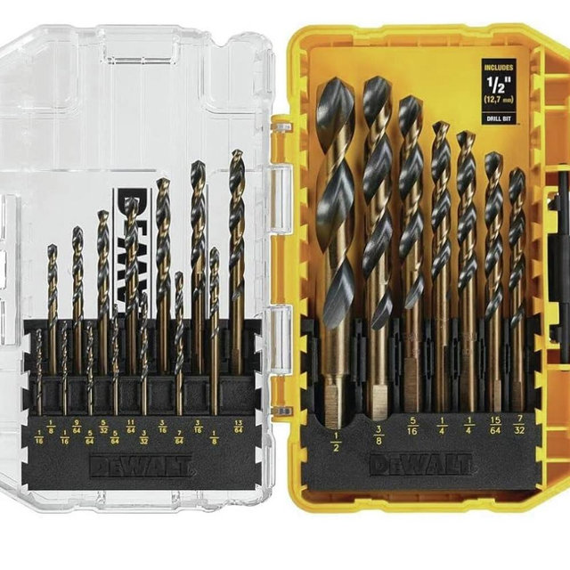 DEWALT Drill Bit Set, 21 Pc High Speed Steel DEWALT Bits, Black and Gold Oxide Coated, 135 Degree Split Point, 31 Degree Helix (DWA1181)