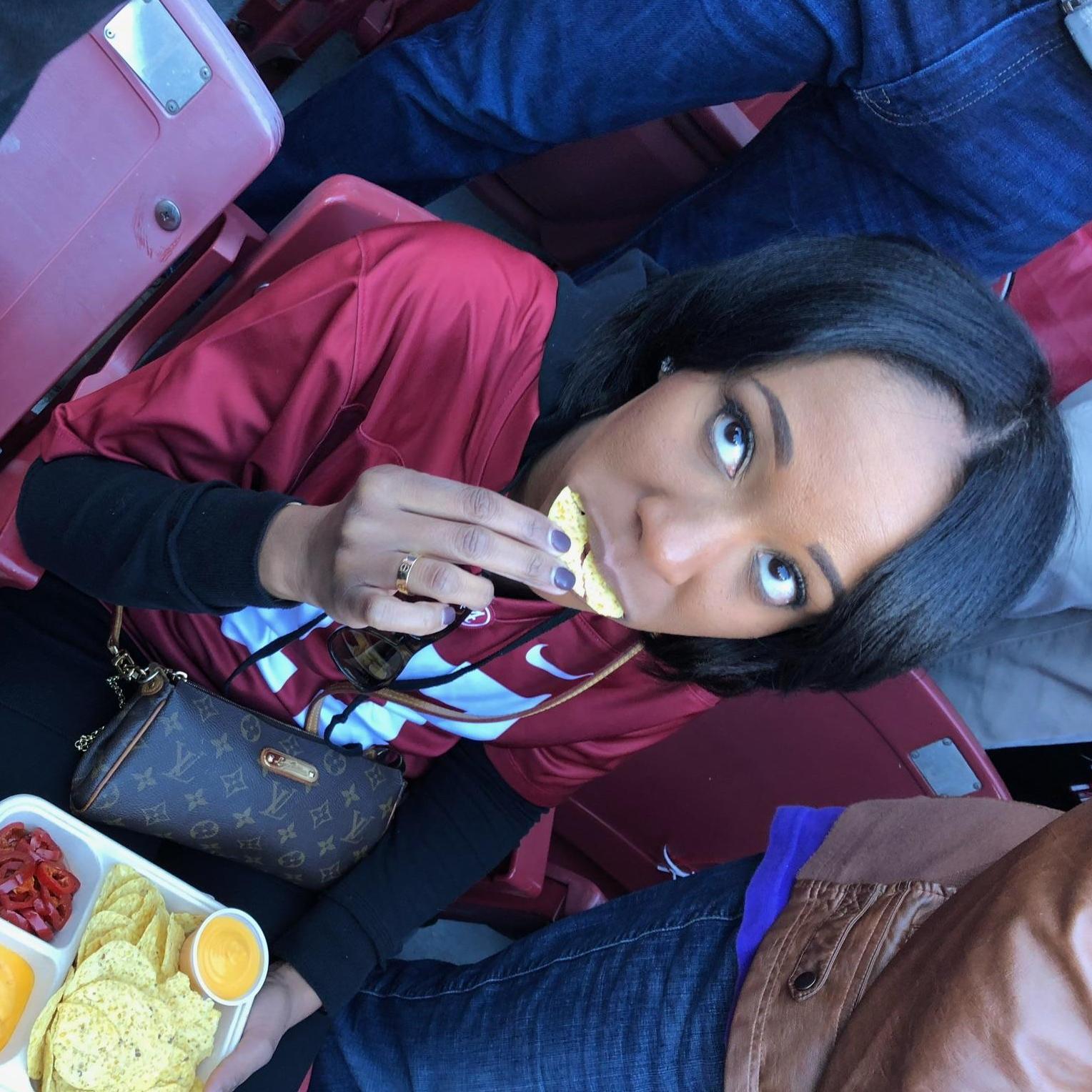 4th Quarter-LSU is driving on Bama...
"Babe can you get me some nachos?"
Note: I told him every Bama game I go to we lose....he didn't believe me....
