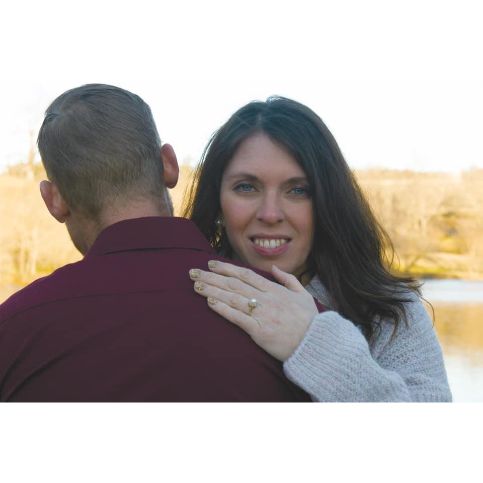 Engagement photos by Bessie Love ©2019