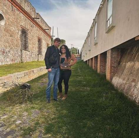 Isamar took Lucas to visit Mexico for the first time, where he met a lot of her family!