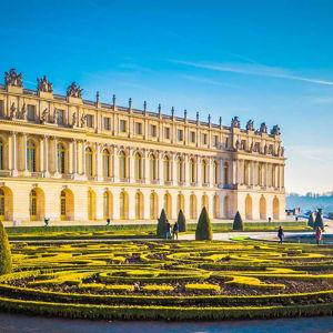 Tour of Versailles